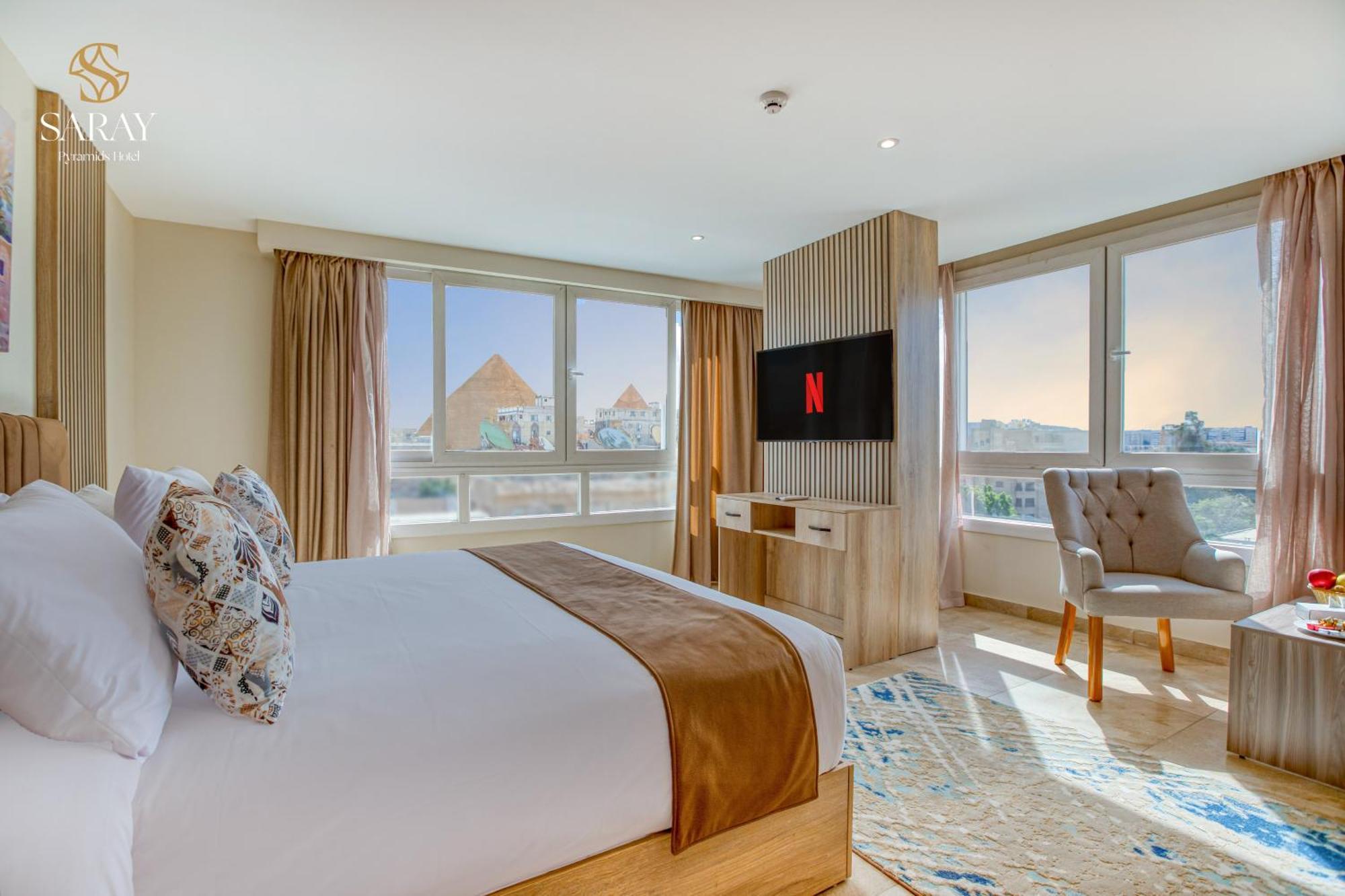 Saray Pyramids & Museum View Hotel Kafret el-Gabal Rum bild