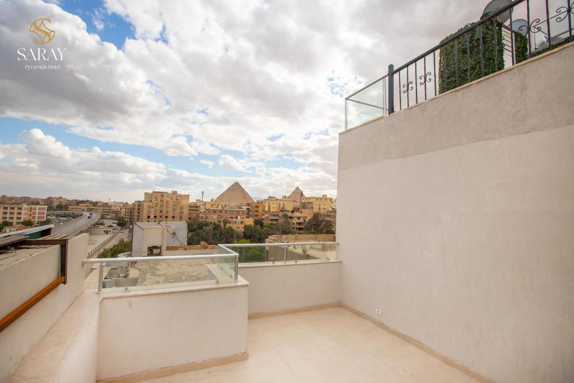 Saray Pyramids & Museum View Hotel Kafret el-Gabal Exteriör bild